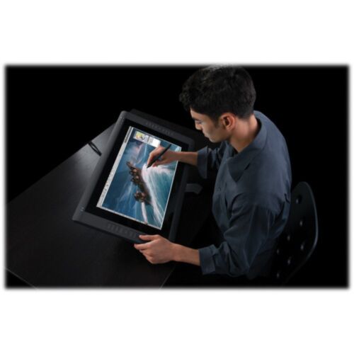 Wacom Cintiq 22HD Wacom Cintiq 22HD
