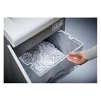 Dahle 410L PLUS P-4 26 Sheets 4 x 40 mm Heavy Duty Cross Cut Shredder Dahle 410L PLUS P-4 26 Sheets 4 x 40 mm Heavy Duty Cross Cut Shredder