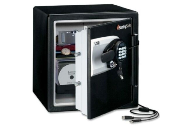 SENTRY QE4531 DATA STORAGE WATER / FIRE RESISTANT SAFE